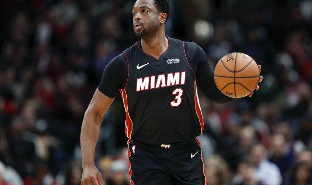 体育入口-2009年的今天：韦德30投17中&amp;罚球15中14 爆砍50分5板5助