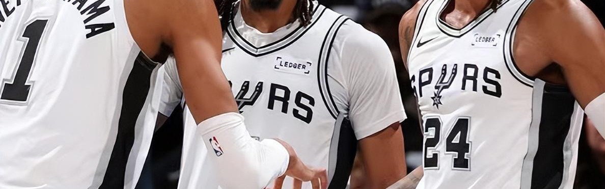 开云体育在线-随着马刺7分险胜，尼克斯夺赛点，NBA季后赛最新排名出炉！