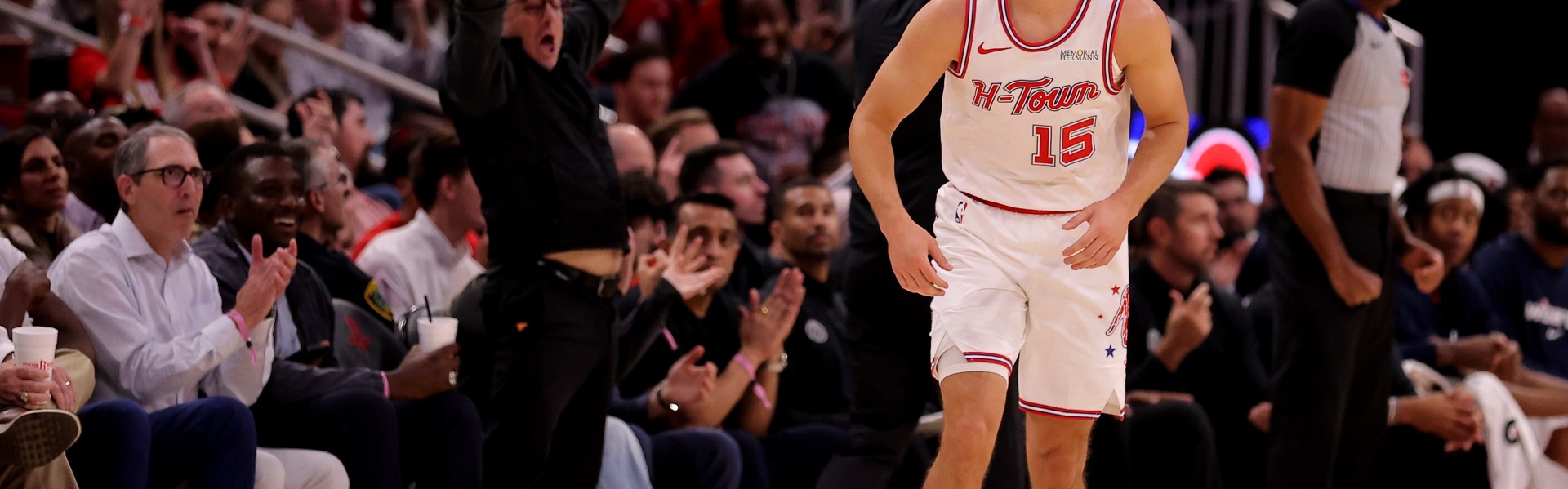 kaiyun体育-谢泼德加入!火箭队史仅6人单场15+7+10+5断 哈登8次&amp;大梦皮蓬在列